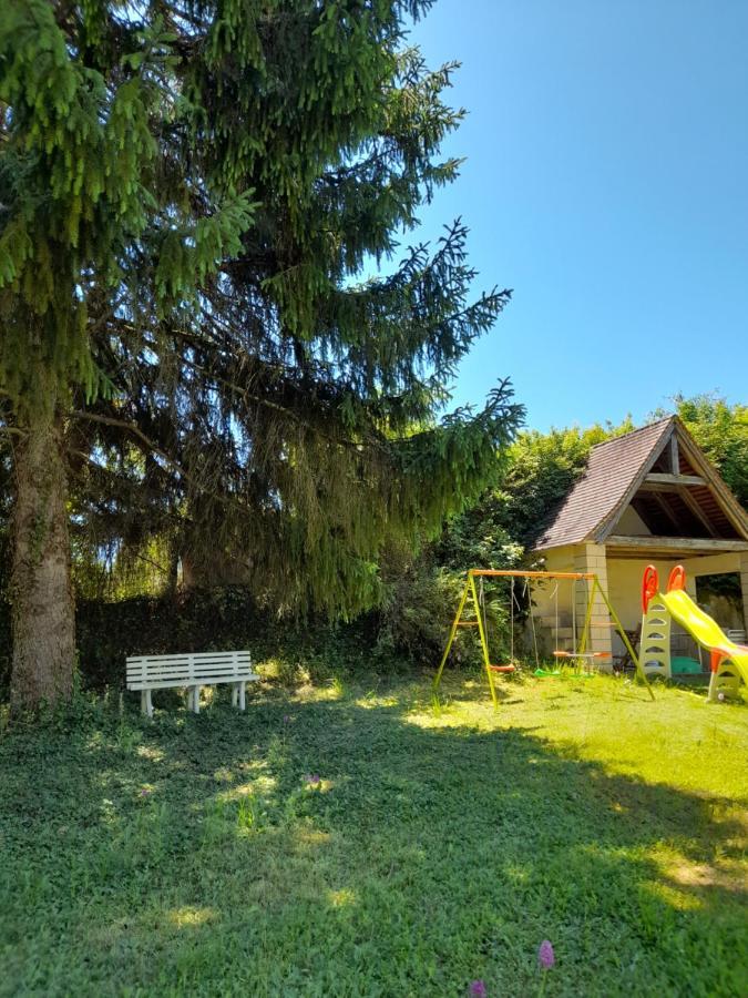 Maison Dans Ecrin De Verdure En Perigord Noir Saint-Cyprien  Exterior foto